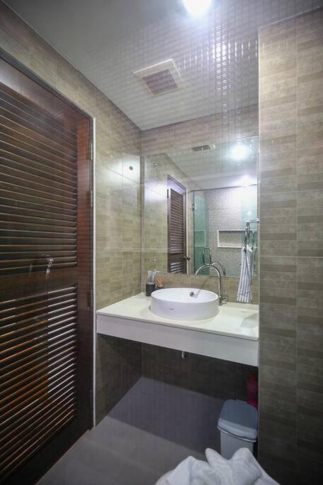 Luxury Living In Heart Of Nimman Leilighet Chiang Mai Eksteriør bilde