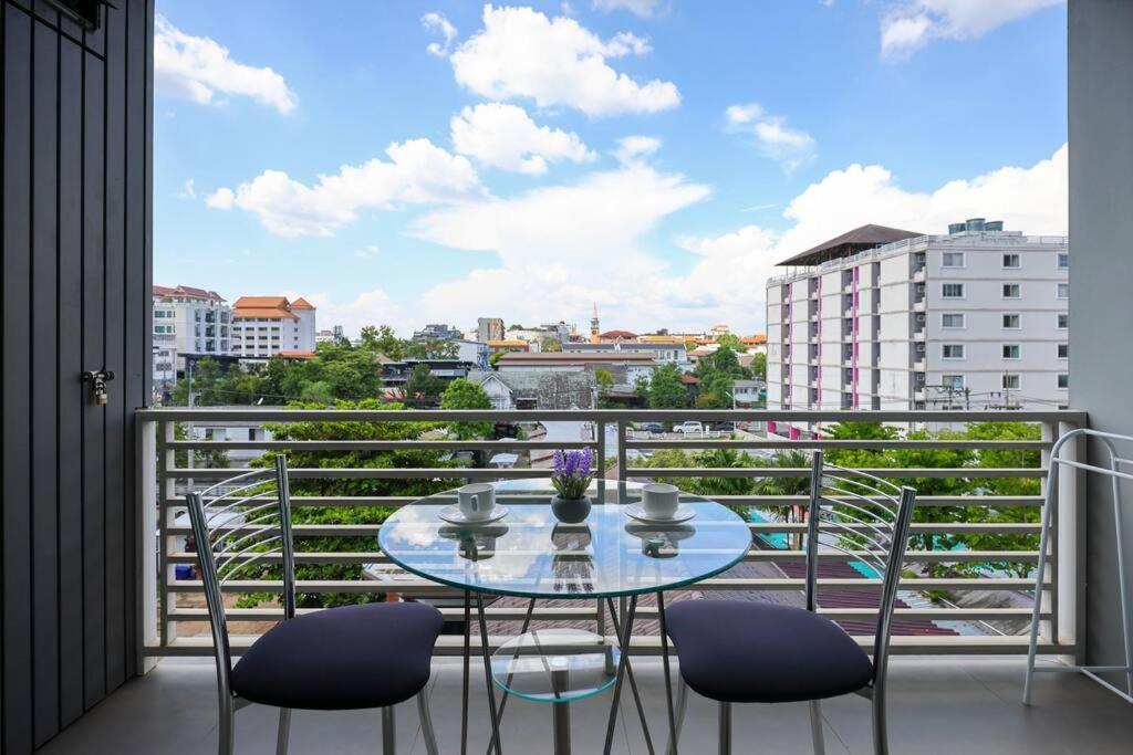 Luxury Living In Heart Of Nimman Leilighet Chiang Mai Eksteriør bilde